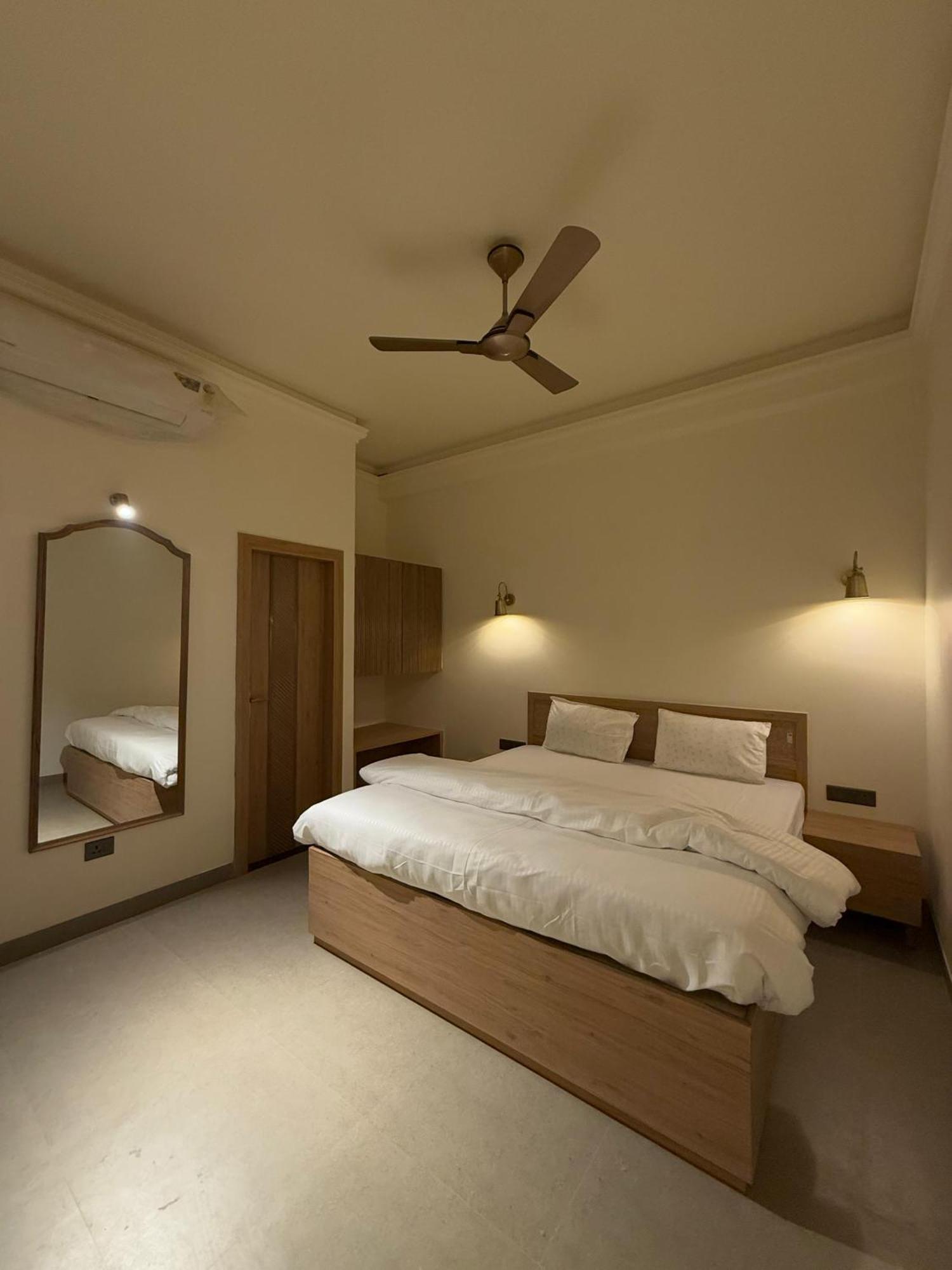 Radhe Krishna Residency Nearest Triveni Sangam Hotel Prayagraj Exterior photo